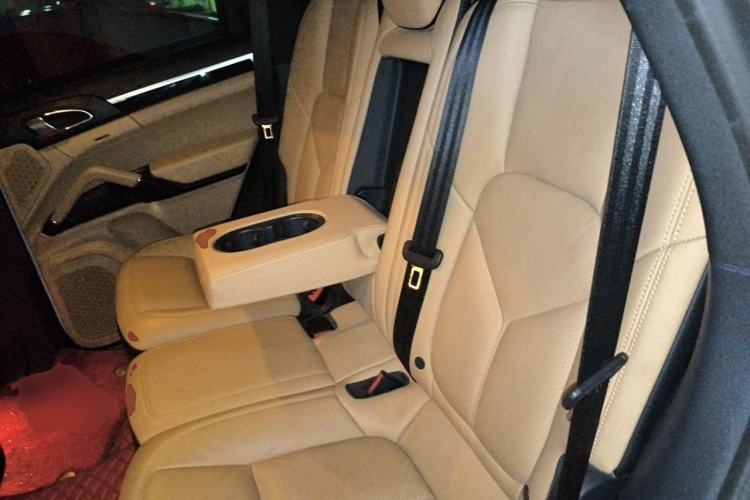 Used Porsche Cayenne 2016 Cayenne 3.0T Left Rear Seat