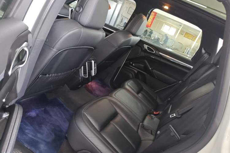 Used Porsche Cayenne 2016 Cayenne 3.0T Left Rear Seat
