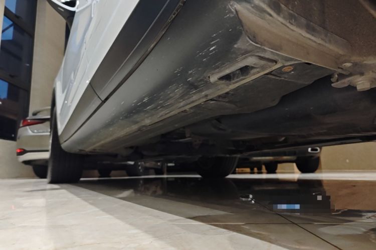 Used Porsche Cayenne 2016 Cayenne 3.0T Left Side Sill