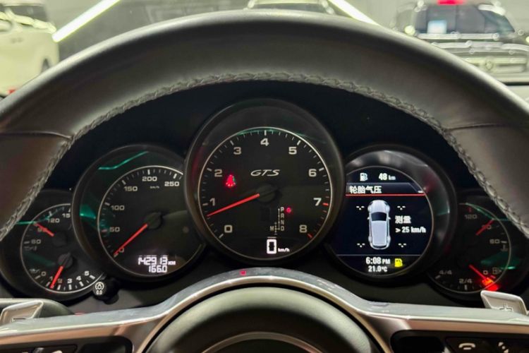 Used Porsche Cayenne 2016 Cayenne GTS 3.6T Odometer Close Up