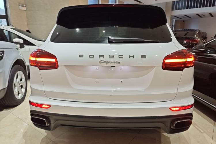 Used Porsche Cayenne 2016 Cayenne 3.0T Rear