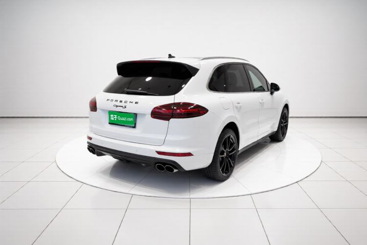 Used Porsche Cayenne 2016 Cayenne Platinum Edition 3.0T Rear