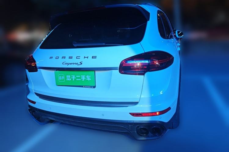 Used Porsche Cayenne 2016 Cayenne Platinum Edition 3.0T Rear