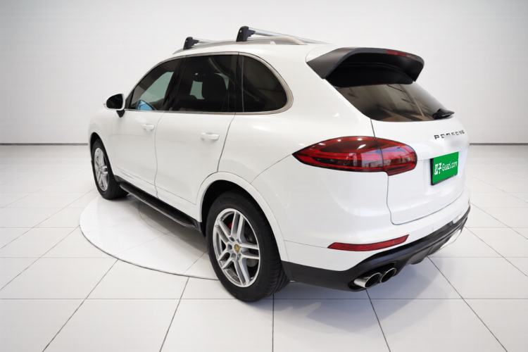 Used Porsche Cayenne 2016 Cayenne Platinum Edition 3.0T Rear Left 45 Deg