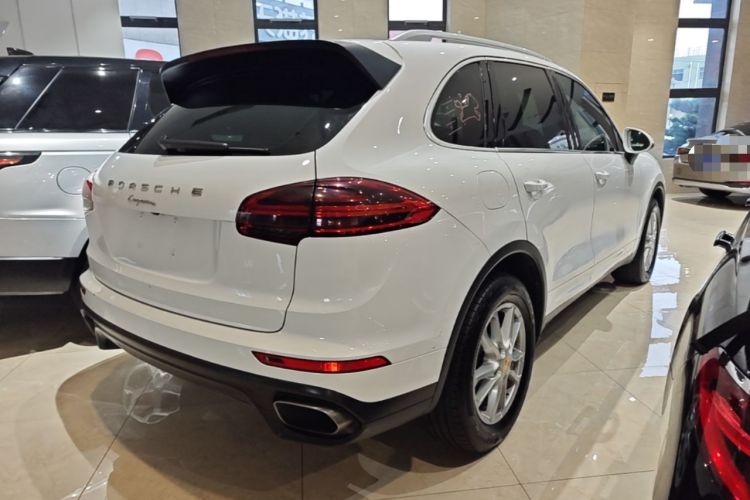 Used Porsche Cayenne 2016 Cayenne 3.0T Rear Right 45 Deg