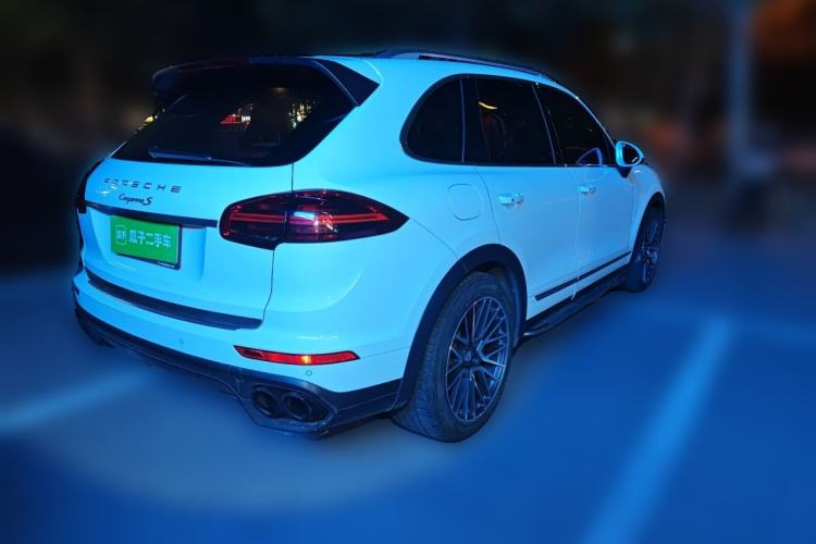 Used Porsche Cayenne 2016 Cayenne Platinum Edition 3.0T Rear Right 45 Deg