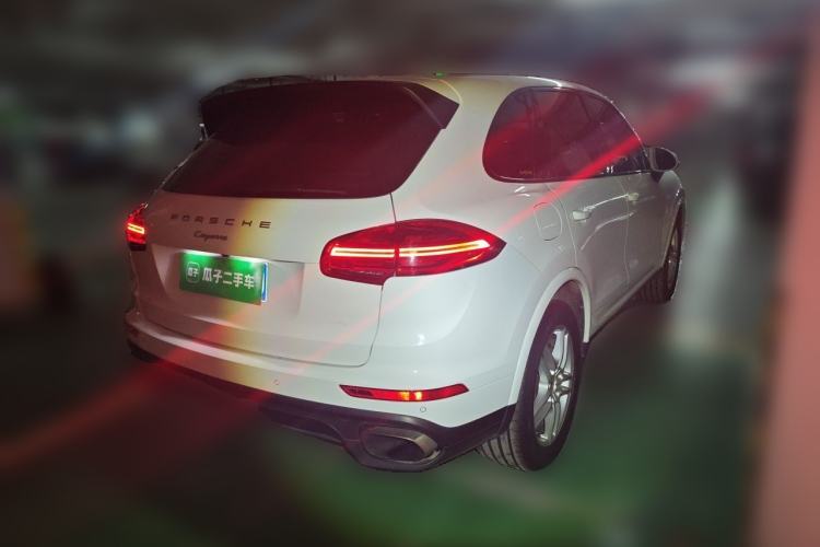 Used Porsche Cayenne 2016 Cayenne Platinum Edition 3.0T Rear Right 45 Deg