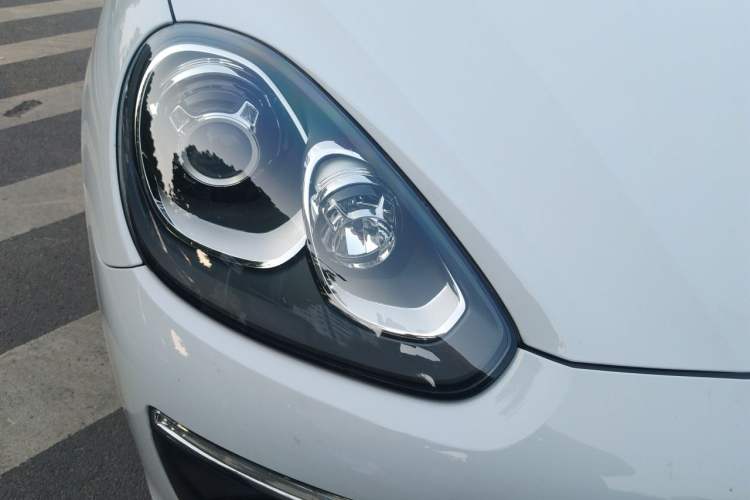 Used Porsche Cayenne 2016 Cayenne 3.0T Right Front Headlight