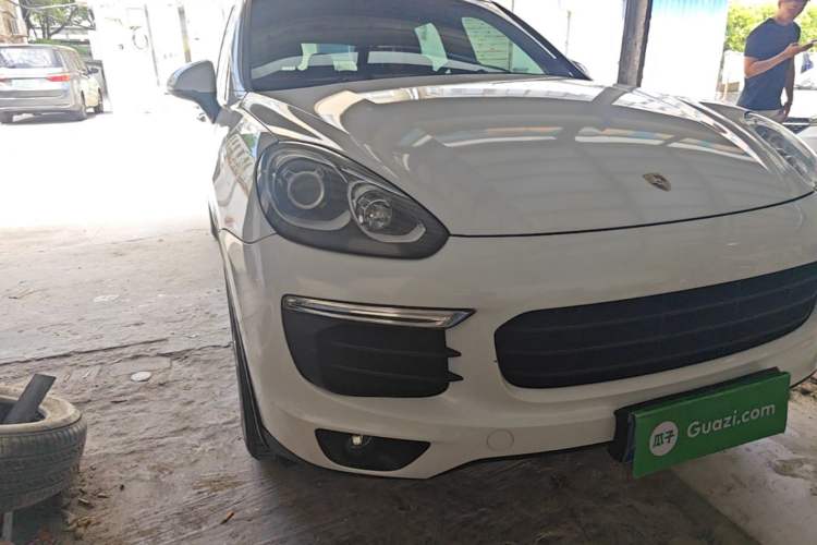 Used Porsche Cayenne 2016 Cayenne 3.0T Right Front Headlight