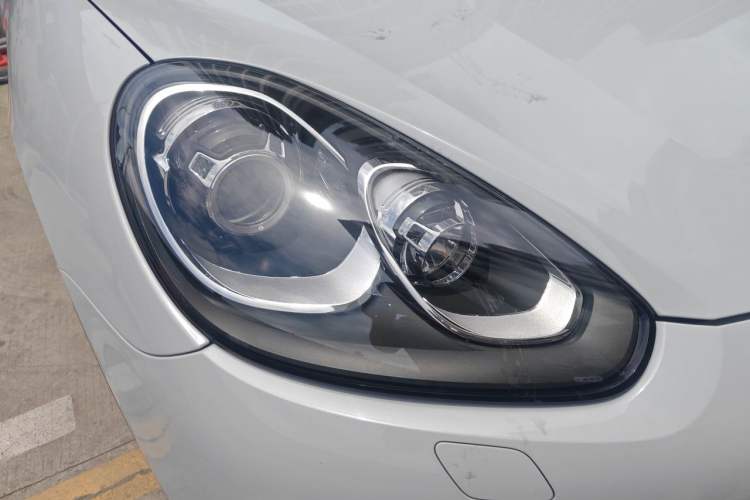 Used Porsche Cayenne 2016 Cayenne S 3.6T Right Front Headlight