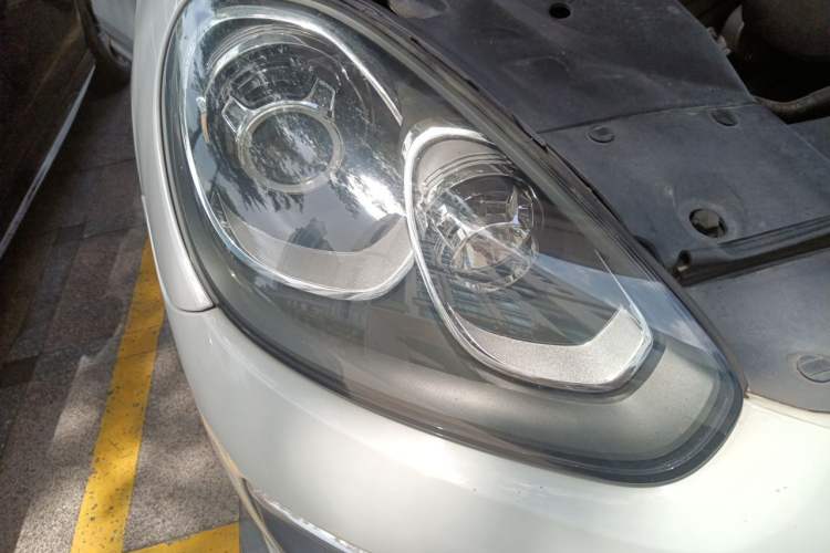 Used Porsche Cayenne 2016 Cayenne 3.0T Right Front Headlight