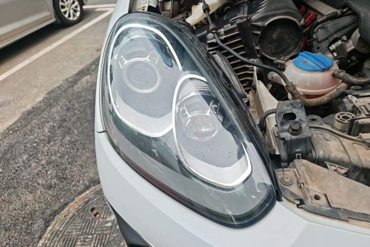 Used Porsche Cayenne 2016 Cayenne 3.0T Right Front Headlight