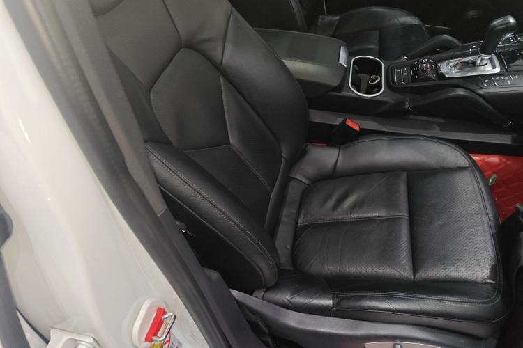 Used Porsche Cayenne 2016 Cayenne 3.0T Right Front Seat