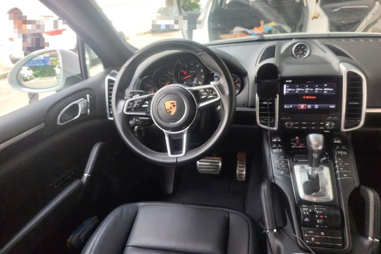 Used Porsche Cayenne 2016 Cayenne 3.0T Steering Wheel