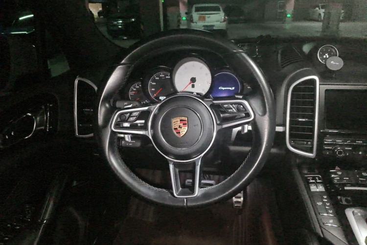 Used Porsche Cayenne 2016 Cayenne S 3.6T Steering Wheel
