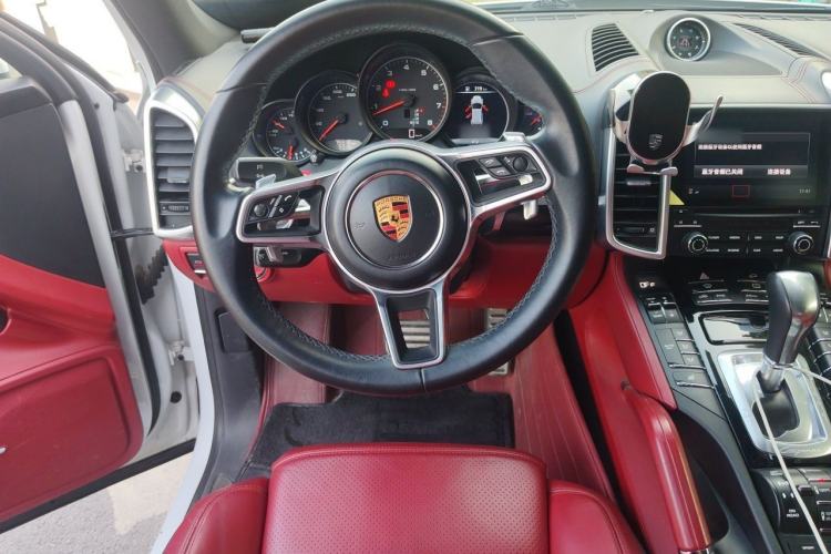 Used Porsche Cayenne 2016 Cayenne 3.0T Steering Wheel