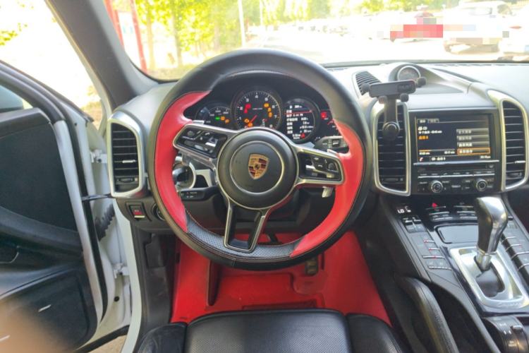 Used Porsche Cayenne  Steering Wheel