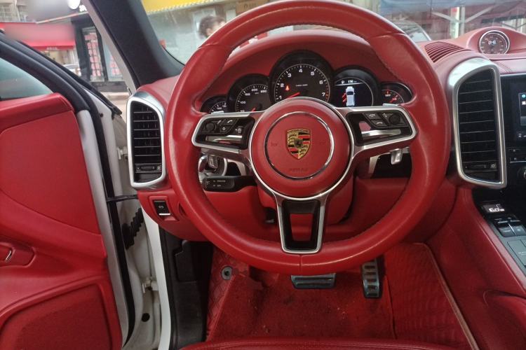 Used Porsche Cayenne 2016 Cayenne 3.0T Steering Wheel