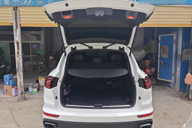 Used Porsche Cayenne 2016 Cayenne 3.0T Trunk