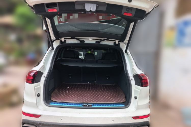 Used Porsche Cayenne  Trunk