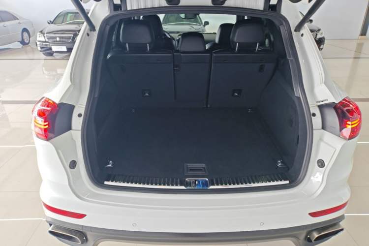 Used Porsche Cayenne 2016 Cayenne 3.0T Trunk