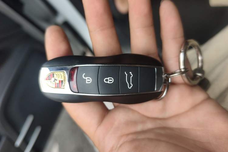 Used Porsche Cayenne 2016 Cayenne 3.0T Vehicle Key