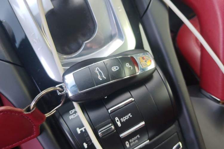 Used Porsche Cayenne 2016 Cayenne 3.0T Vehicle Key