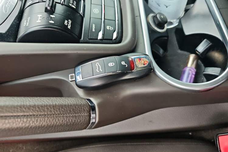 Used Porsche Cayenne 2016 Cayenne 3.0T Vehicle Key