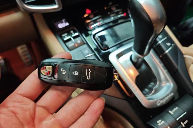 Used Porsche Cayenne 2016 Cayenne 3.0T Vehicle Key
