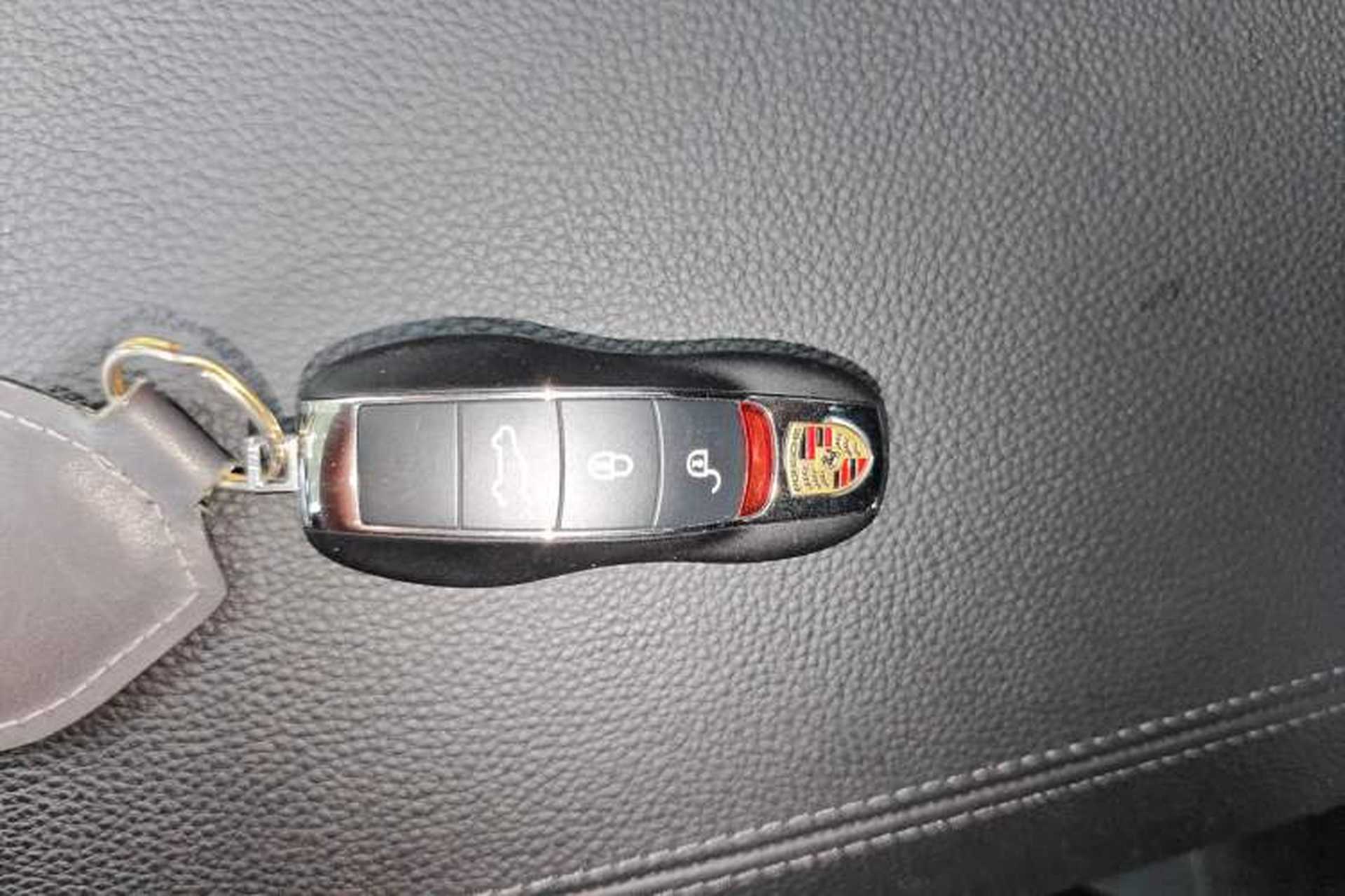 Used Porsche Cayenne 2016 Cayenne 3.0T Vehicle Key