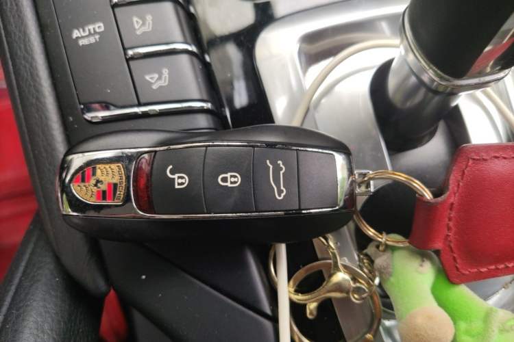 Used Porsche Cayenne 2016 Cayenne 3.0T Vehicle Key