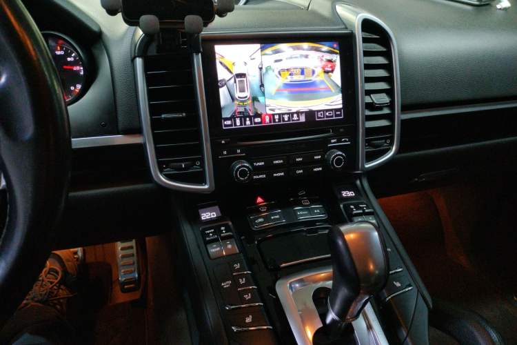Used Porsche Cayenne 2016 Cayenne 3.0T Audio And AC Panel