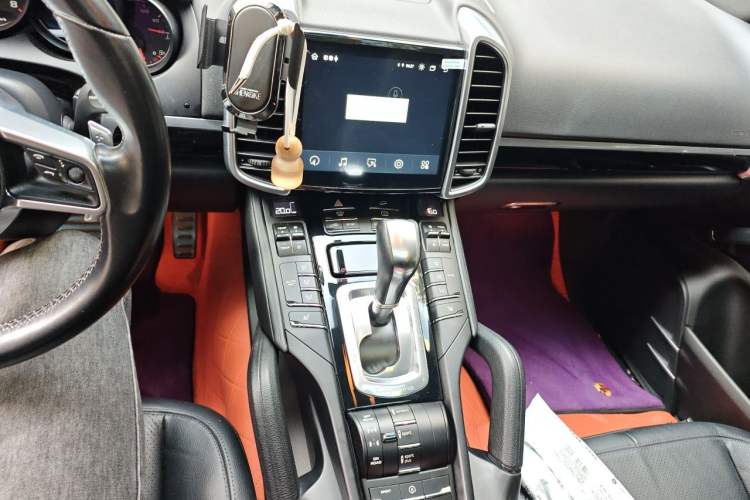 Used Porsche Cayenne 2016 Cayenne 3.0T Audio And AC Panel