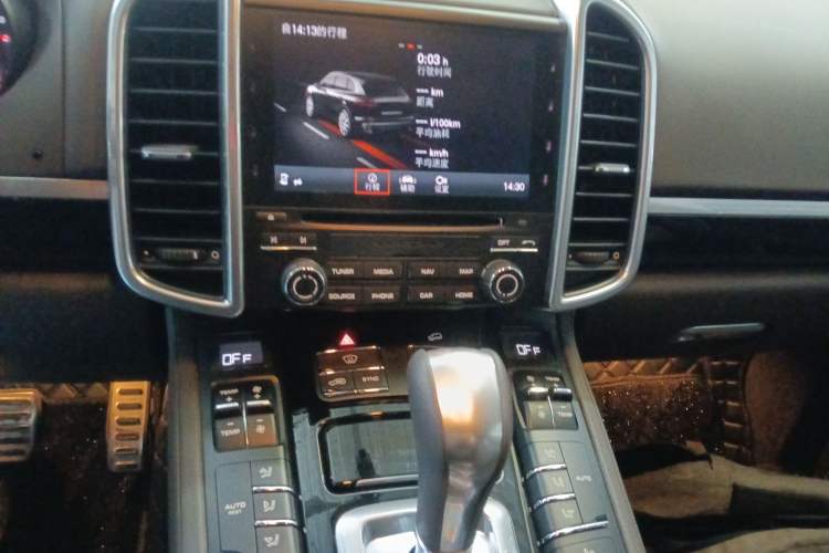 Used Porsche Cayenne 2016 Cayenne 3.0T Audio And AC Panel