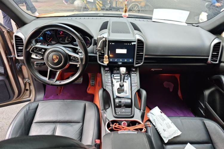 Used Porsche Cayenne 2016 Cayenne 3.0T Center Console