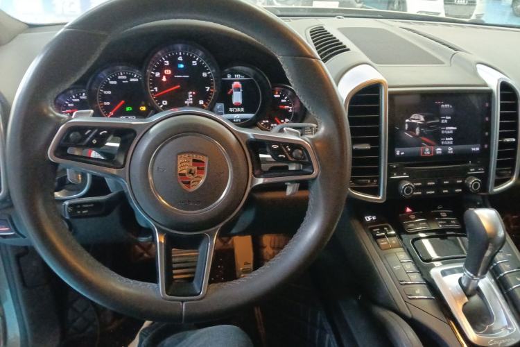 Used Porsche Cayenne 2016 Cayenne 3.0T Center Console