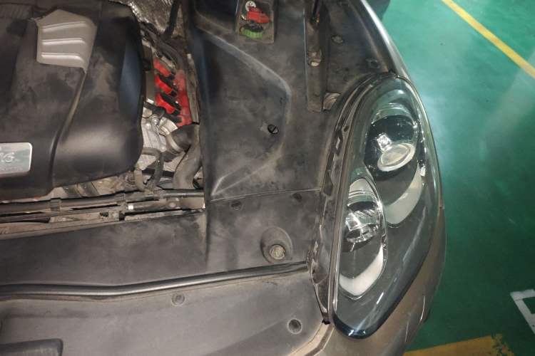 Used Porsche Cayenne 2016 Cayenne 3.0T Engine Bay Left