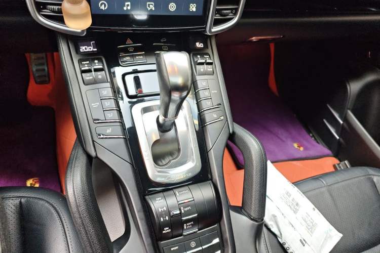 Used Porsche Cayenne 2016 Cayenne 3.0T Gear Lever
