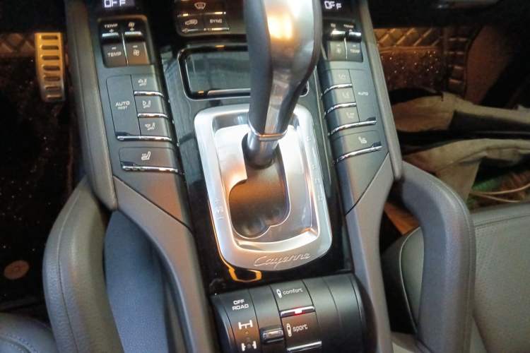 Used Porsche Cayenne 2016 Cayenne 3.0T Gear Lever