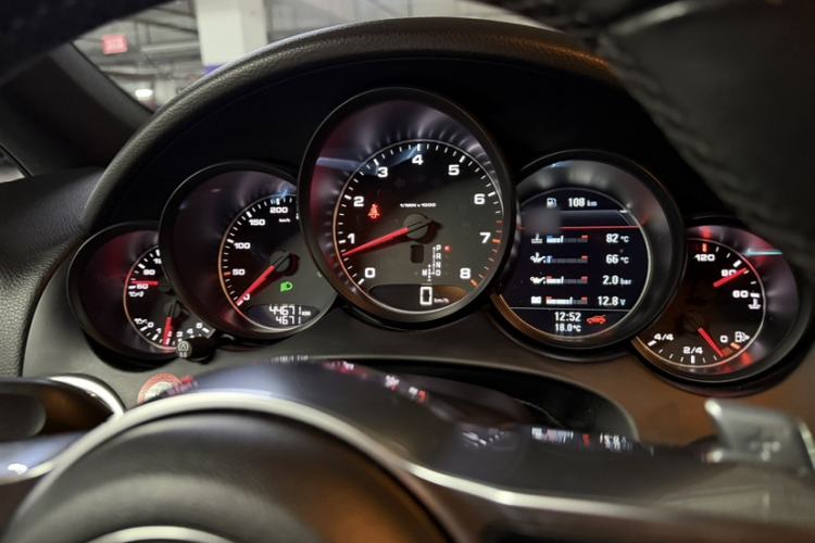 Used Porsche Cayenne 2016 Cayenne 3.0T Interior 4