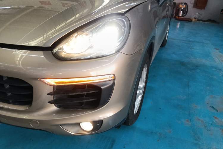 Used Porsche Cayenne 2016 Cayenne 3.0T Left Front Headlight