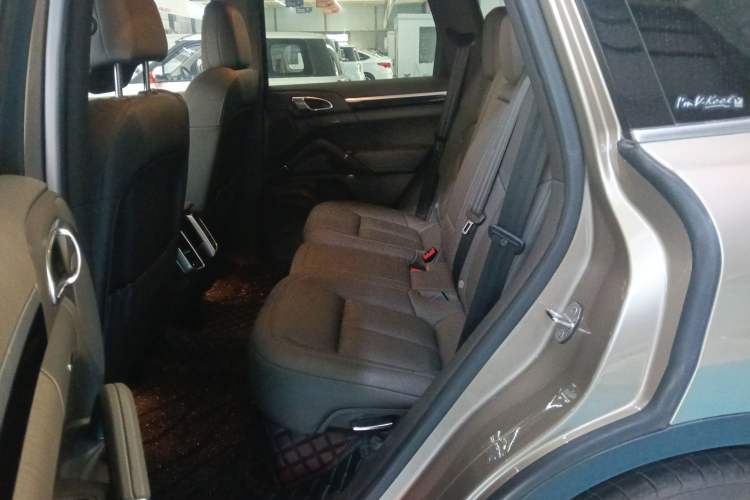 Used Porsche Cayenne 2016 Cayenne 3.0T Left Rear Seat