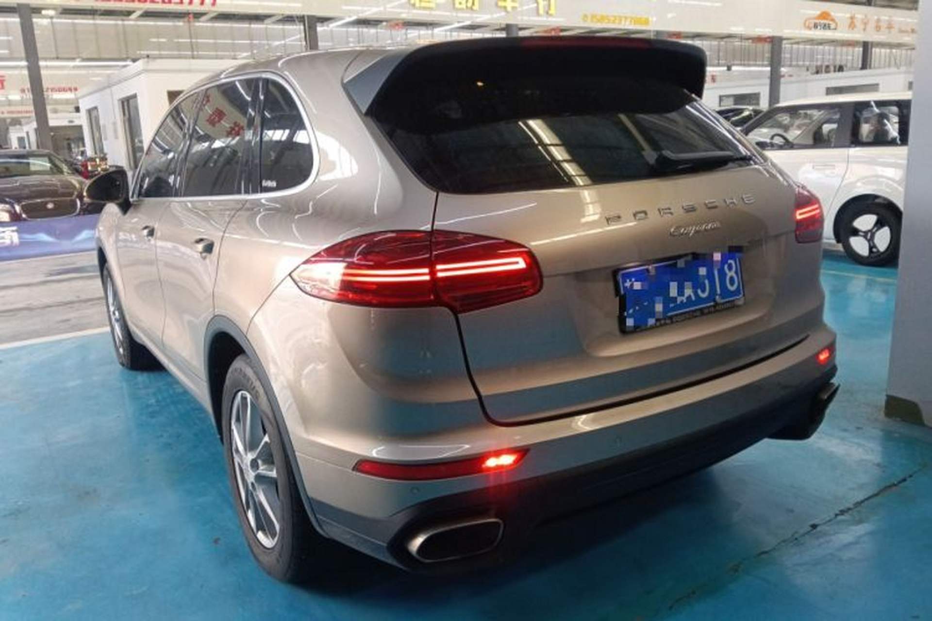 Used Porsche Cayenne 2016 Cayenne 3.0T Rear Left 45 Deg