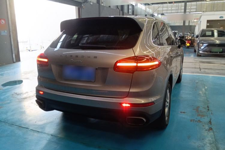 Used Porsche Cayenne 2016 Cayenne 3.0T Rear Right 45 Deg