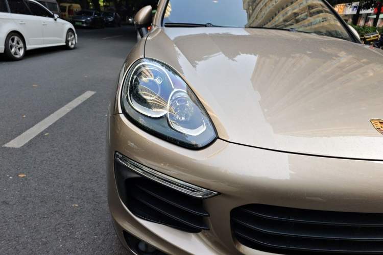 Used Porsche Cayenne 2016 Cayenne 3.0T Right Front Headlight