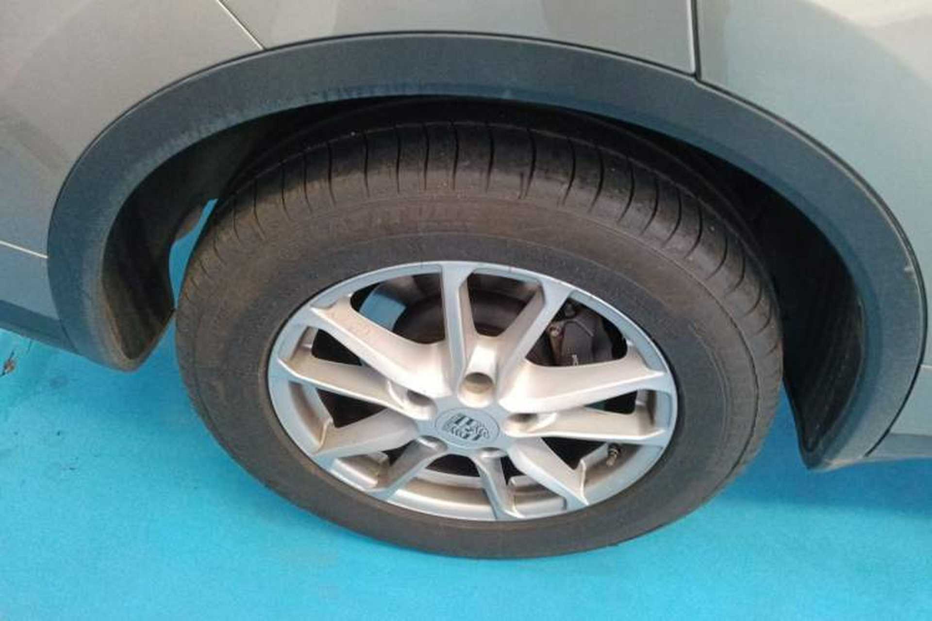 Used Porsche Cayenne 2016 Cayenne 3.0T Right Rear Wheel Hub