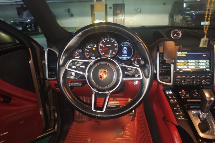 Used Porsche Cayenne 2016 Cayenne 3.0T Steering Wheel