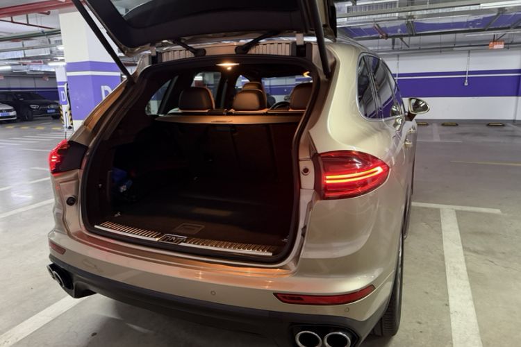 Used Porsche Cayenne 2016 Cayenne 3.0T Trunk