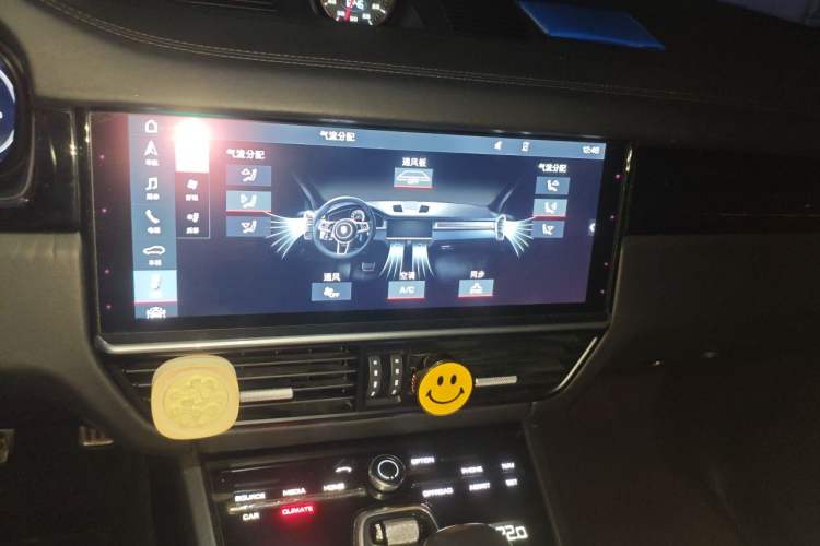 Used Porsche Cayenne  Audio And AC Panel