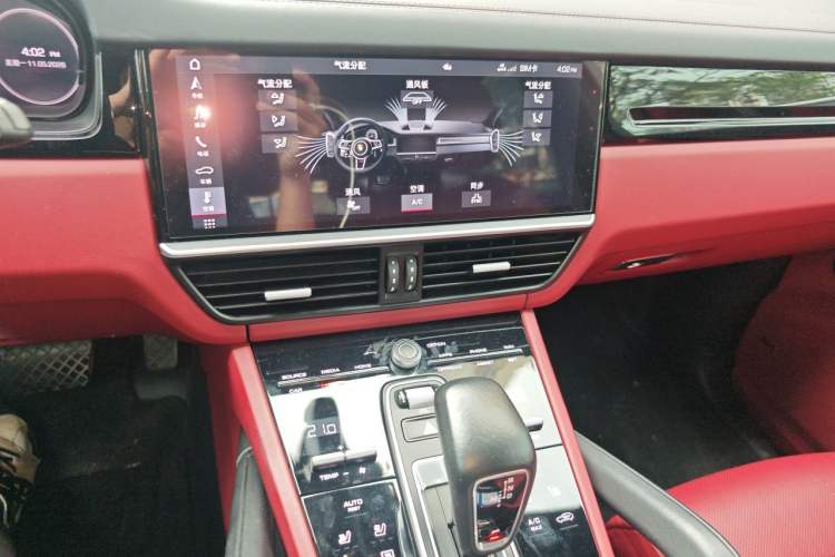 Used Porsche Cayenne 2018 Cayenne 3.0T Audio And AC Panel